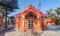 Der Kakhoo Tempel in Shimla