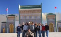 Gruppenfoto vor dem Königspalast in Fez