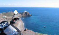 Blick auf den Leuchturm Faro del Cabo de Gata