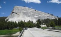 Imposante Felsformation am Tioga Pass